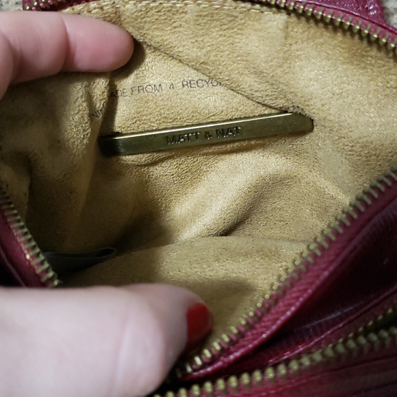Matt and Nat cross body bag in red. - Picture 5 of 5